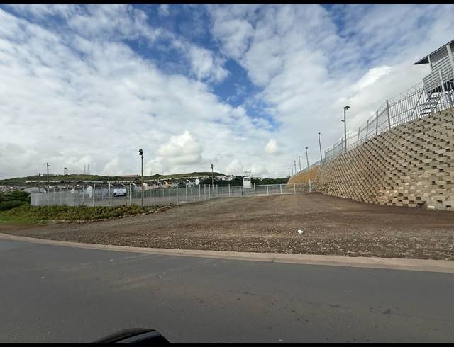 16,000M² VACANT LAND TO LET IN OTTAWA